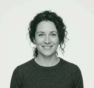 Porträt von Kira Keller, Investigativ-Reporterin